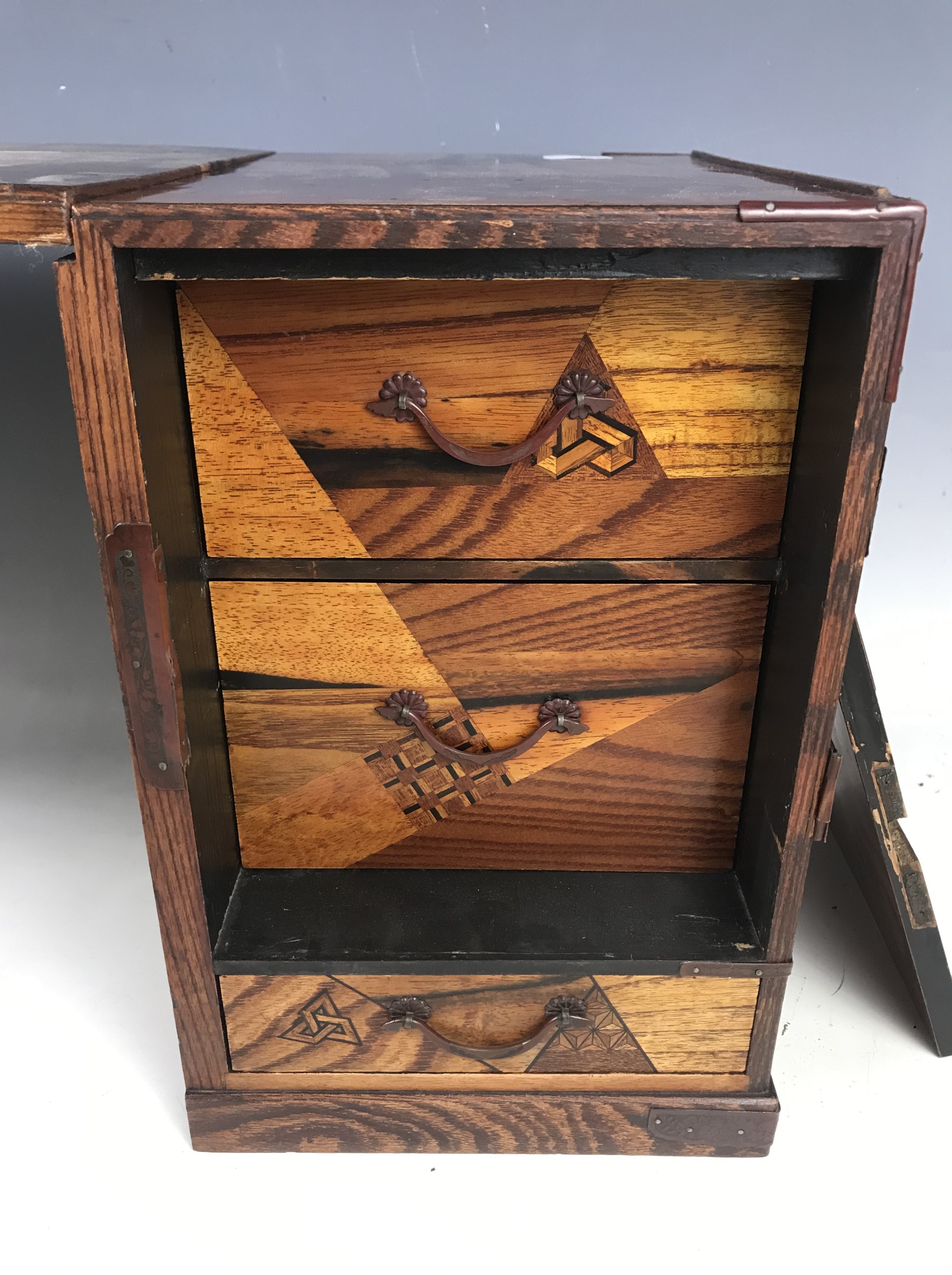 A late Meiji / Taisho Japanese kodansu cabinet / miniature kneehole desk, parquetry veneered - Image 6 of 6