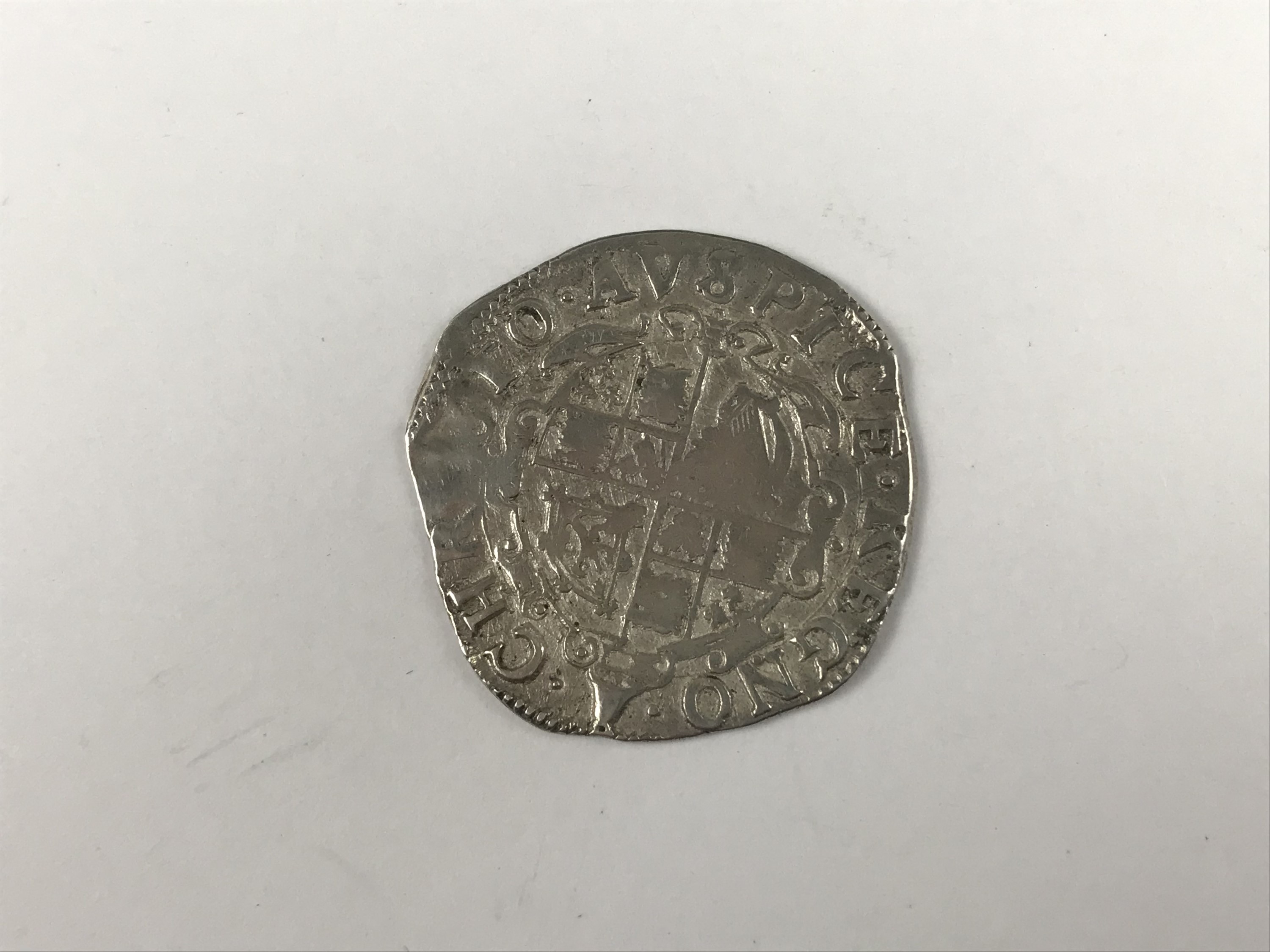 A Charles I hammered silver shilling coin, mint mark Bell (1634-5) - Image 2 of 2