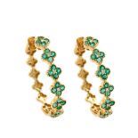 Gold, emeralds and diamonds earrings