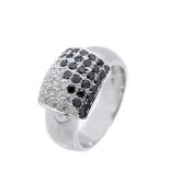 White gold and diamonds ring