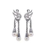 White gold, diamonds and cultured pearl earrings