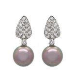 White gold, diamonds and Tahiti pearl earrings