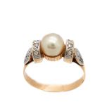 Gold, platinum, cultured pearl and diamonds ring