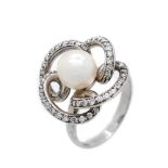 White gold, cultured pearl and diamonds flower ring