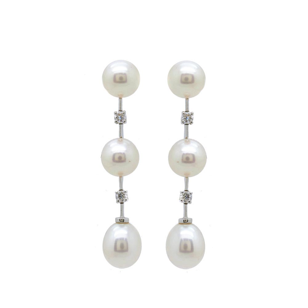 White gold, cultured pearls and diamonds earrings