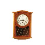 Reloj de pared español "El regulador Bagués" en madera y cristal, segundo cuarto del s.XX. Esfera