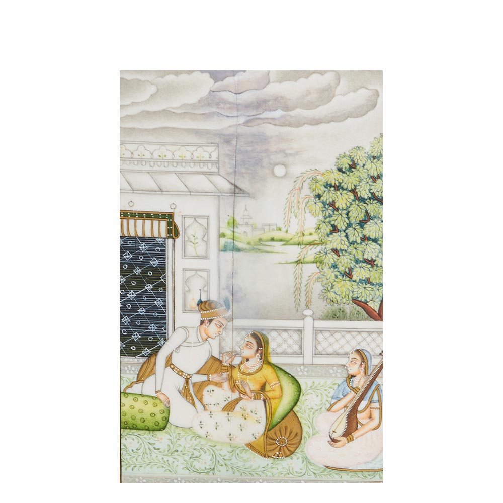 Miniatura india pintada al gouache sobre placa en hueso con representación de escena galante,