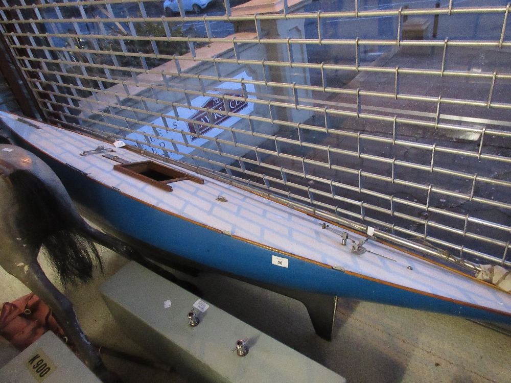 ' Blue Knight ' A Class K900 large model pond yacht, with aluminium mast, detachable keel,