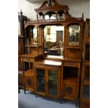 Good quality Edwardian walnut chiffonier,