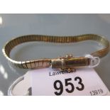 9ct Gold rectangular link bracelet (at fault)