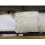 Large quantity of miscellaneous lace,