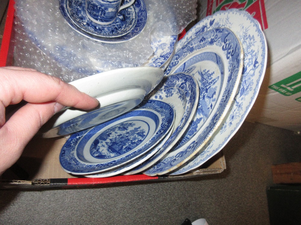 Small collection of 19th Century blue and white porcelain of various dishes and plates including - Image 6 of 6