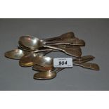 Set of twelve 19th Century silver Fiddle pattern teaspoons,