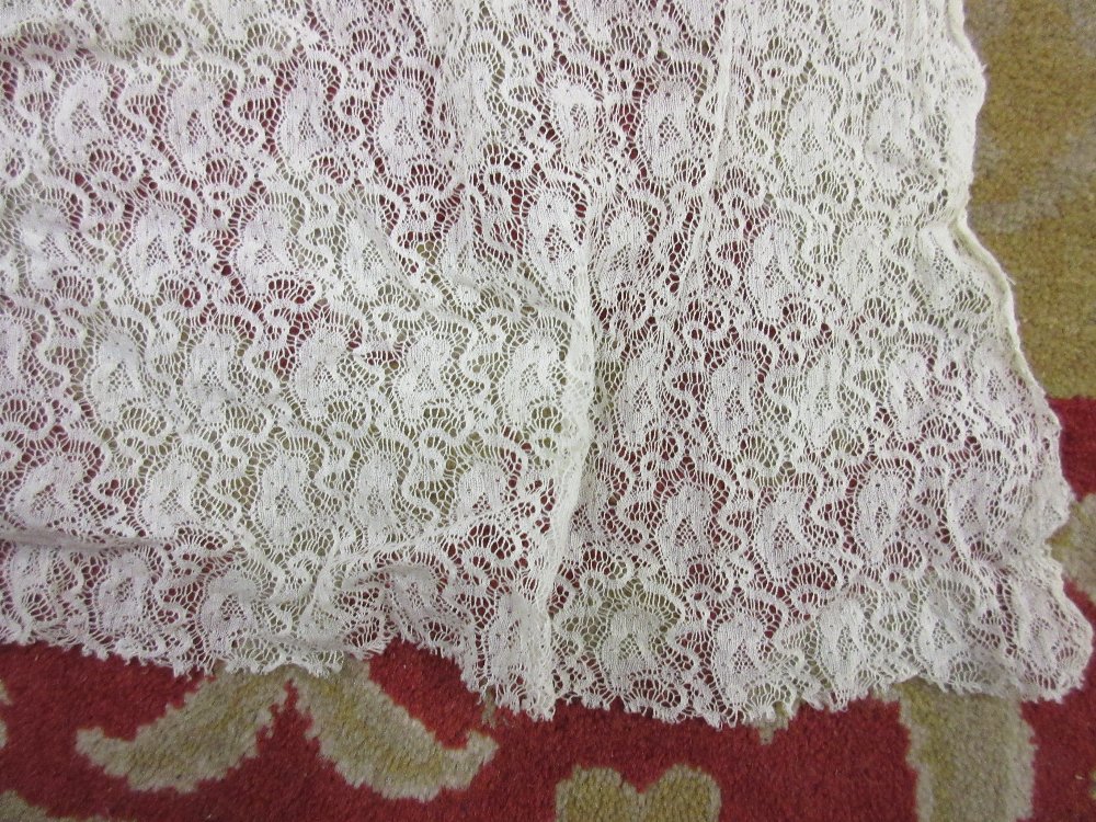 Small quantity of various lace work trimmings - Image 8 of 18