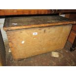 Small 19th Century pine trunk with hinged lid