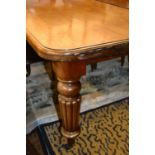 Large 19th Century rectangular mahogany extending dining table raised on turned tapering fluted