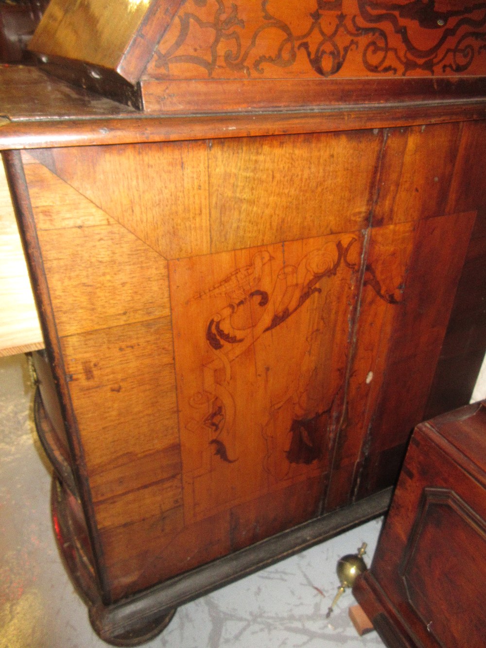 18th Century South German / North Italian walnut and marquetry bureau cabinet, - Image 13 of 15