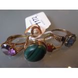 Group of five various gold dress rings set amethyst, malachite, cameo,