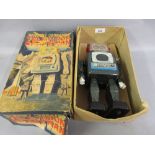 Mid 20th Century Japanese battery operated tin plate robot,