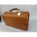Late 19th / early 20th Century leather Gladstone bag