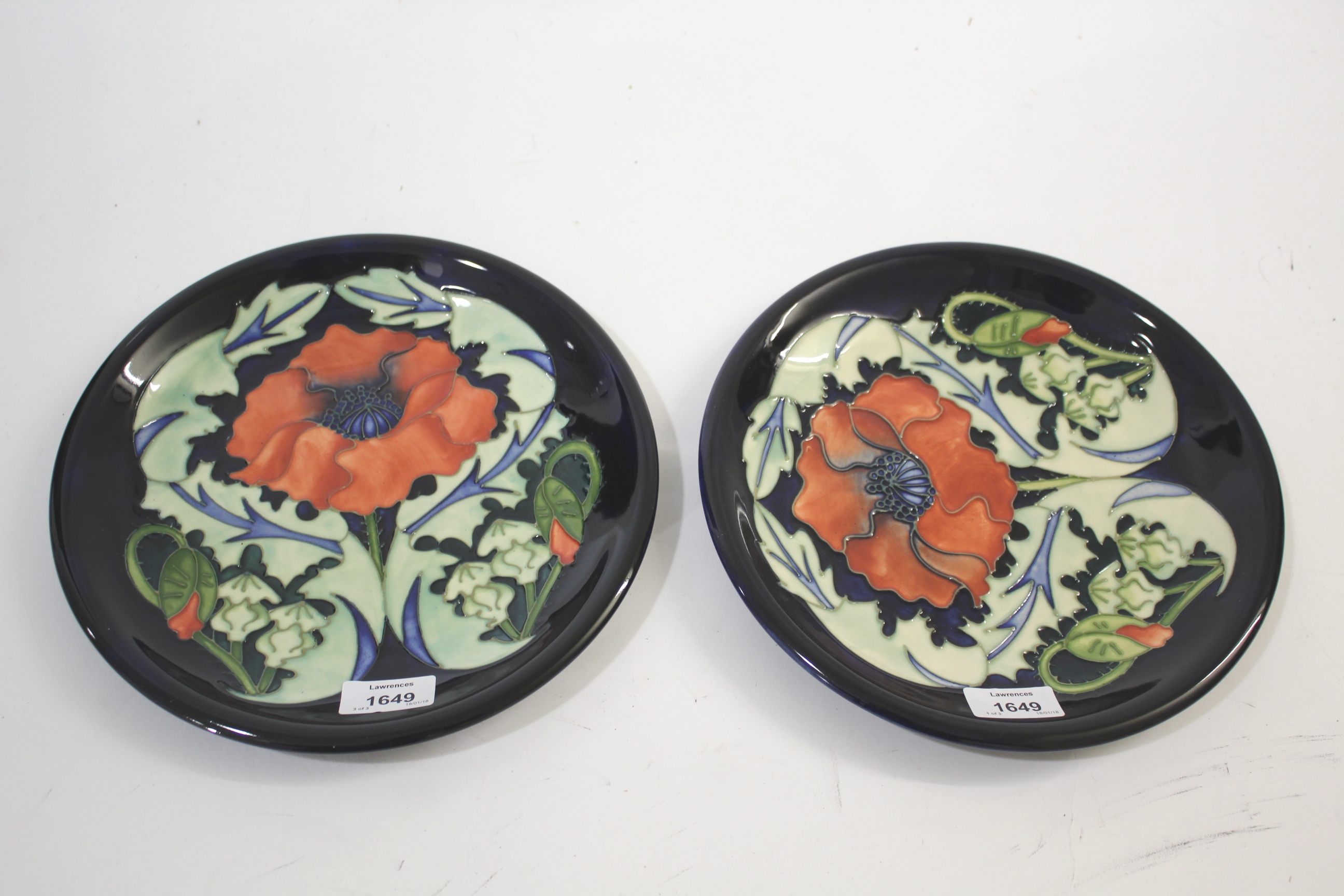 PAIR OF MOORCROFT PLATES - POPPY, AUSTRALIA a pair of modern Moorcroft plates in the Poppy design, - Image 2 of 7