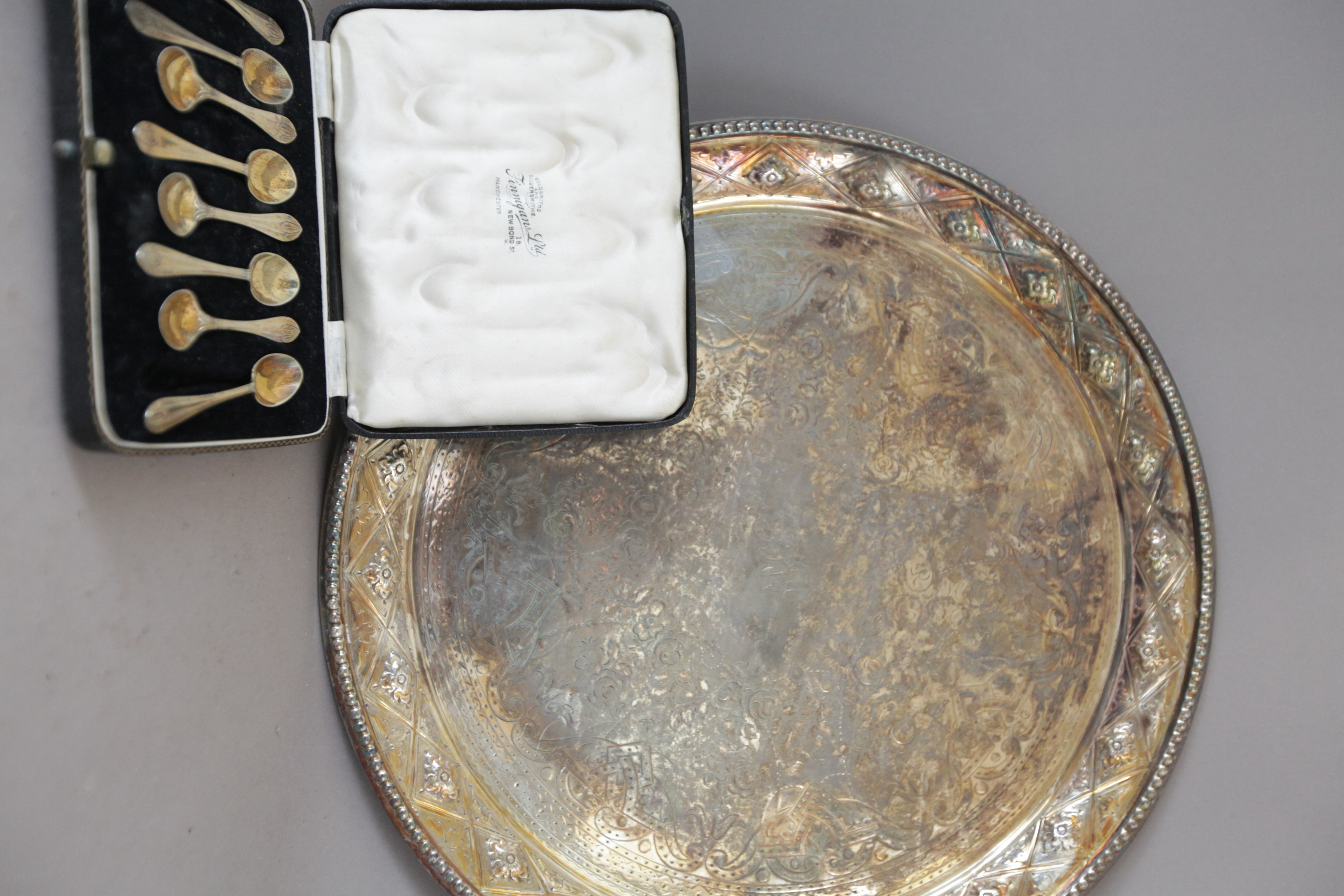 Plated Ware: Salver, Egg Frame, Sauceboat, Ice Pail, Hot Water Jug, Hot Milk Jug etc. - Image 3 of 4