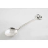 A SMALL EARLY 20TH CENTURY ART NOUVEAU SPOON with a pierced knot terminal, by G.L. Connell,