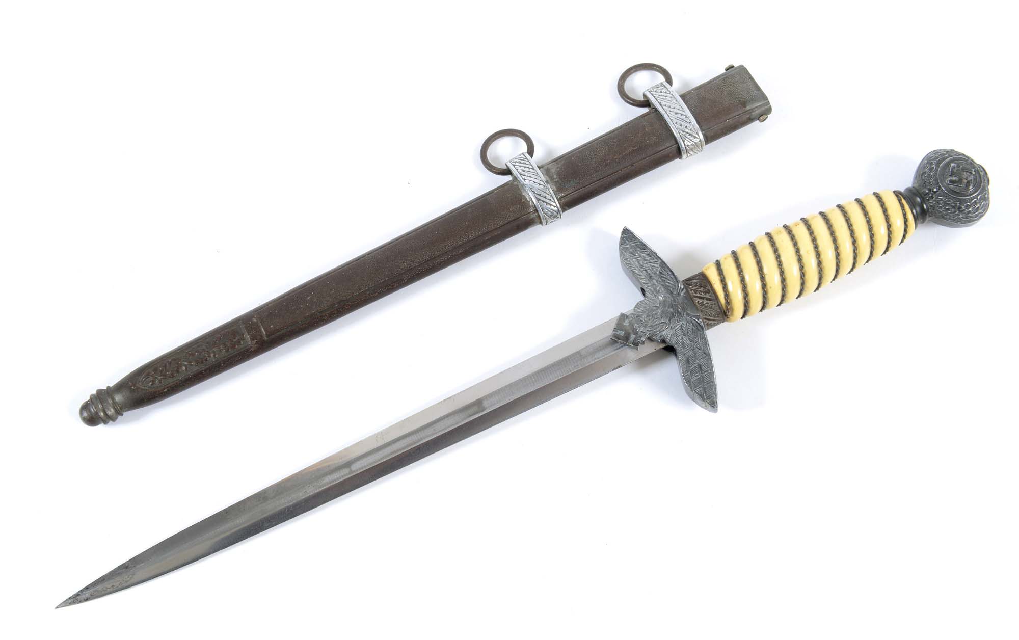 A LUFTWAFFE DAGGER. A second pattern Luftwaffe officers dagger, complete with its scabbard. White