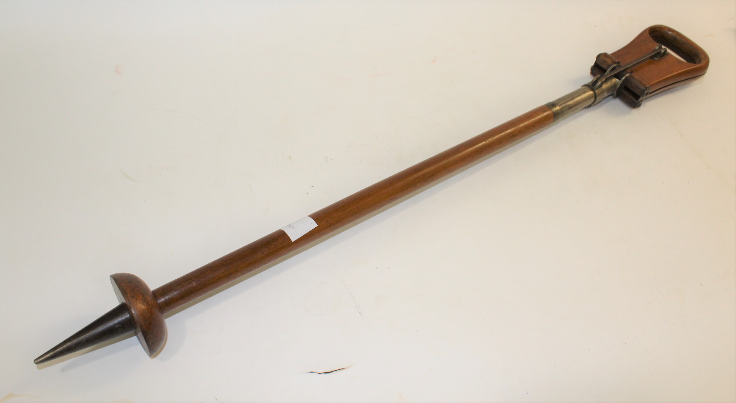 J PURDEY & SONS SHOOTING STICK with a mahogany folding seat, with a supporting mechanism, wooden - Image 2 of 3