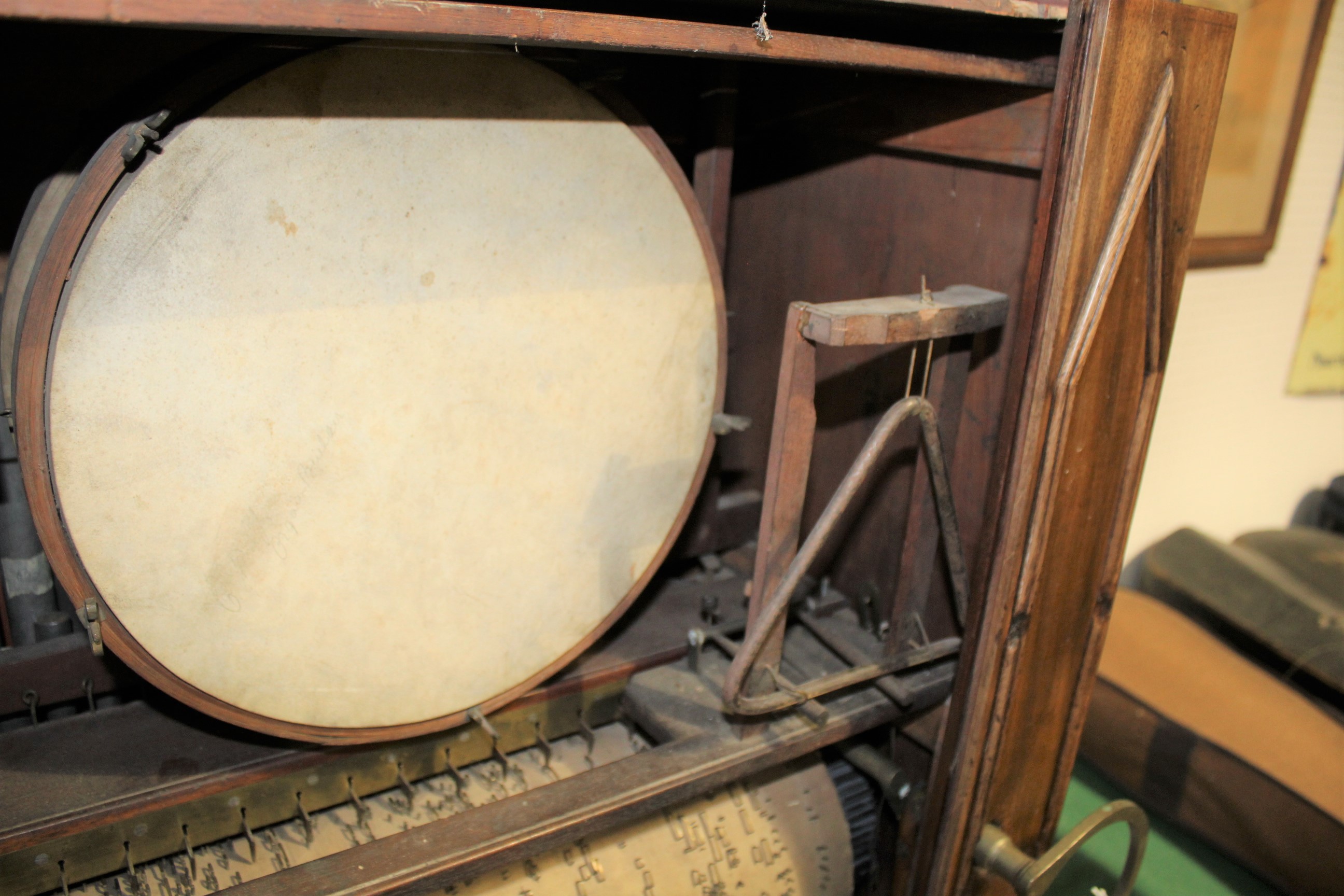 ASTOR & LUCAS 19THC ENGLISH BARREL ORGAN an early 19thc Gothic style barrel organ with decorative - Image 9 of 15