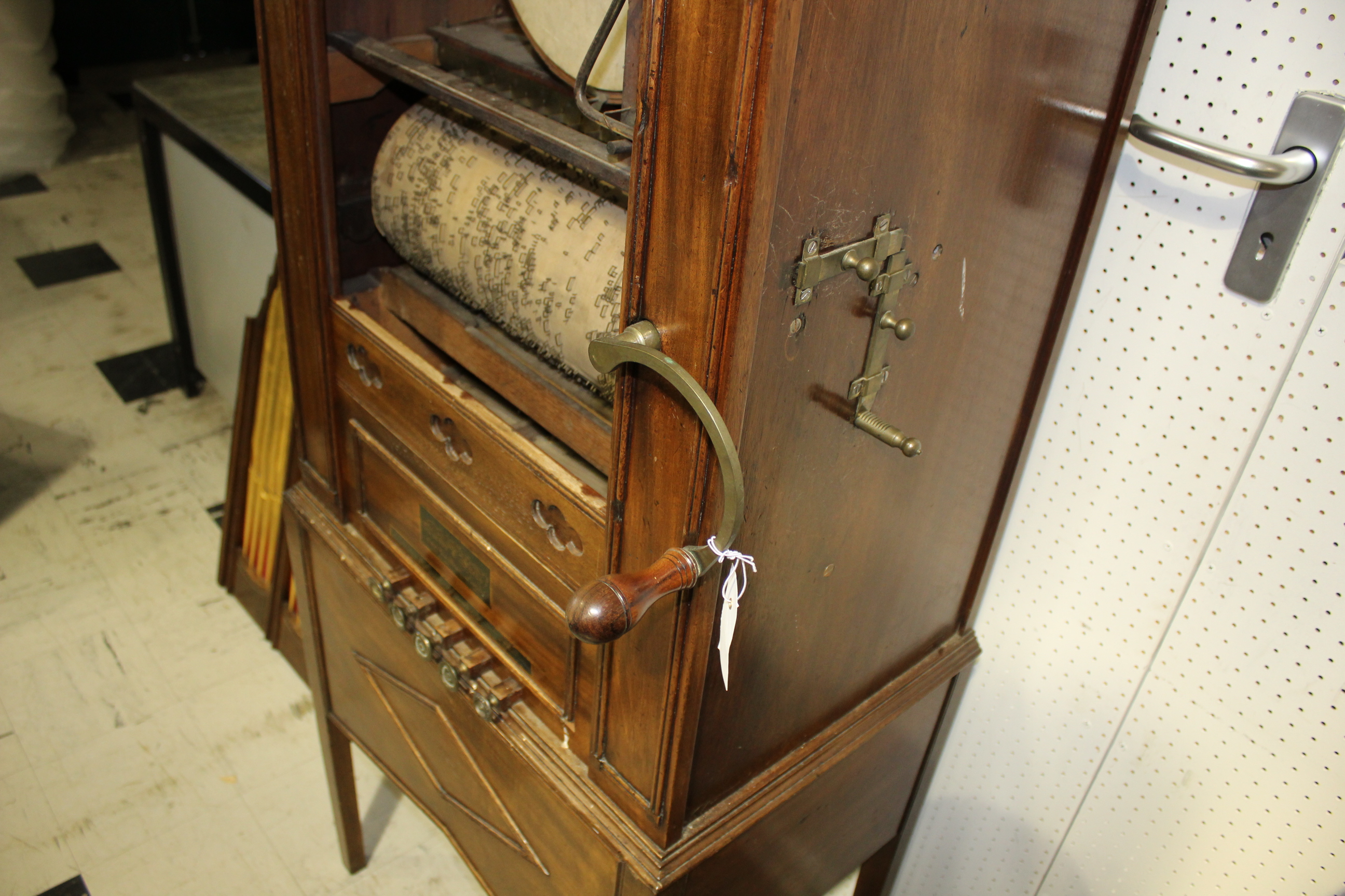 ASTOR & LUCAS 19THC ENGLISH BARREL ORGAN an early 19thc Gothic style barrel organ with decorative - Image 10 of 15