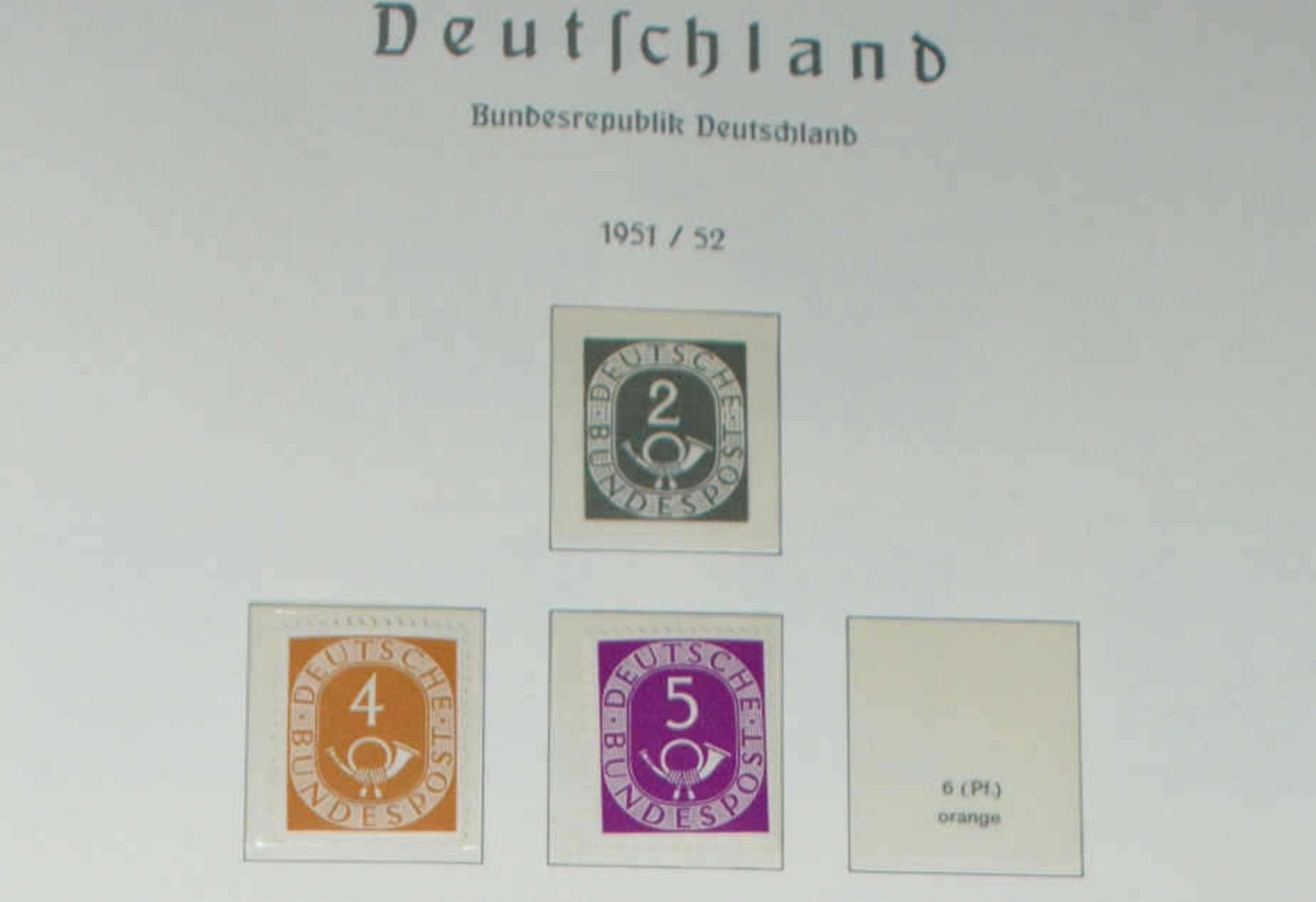 1 Leuchtturm Vordruckalbum BRD mit einer Teilsammlung BRD von 1949- 1976