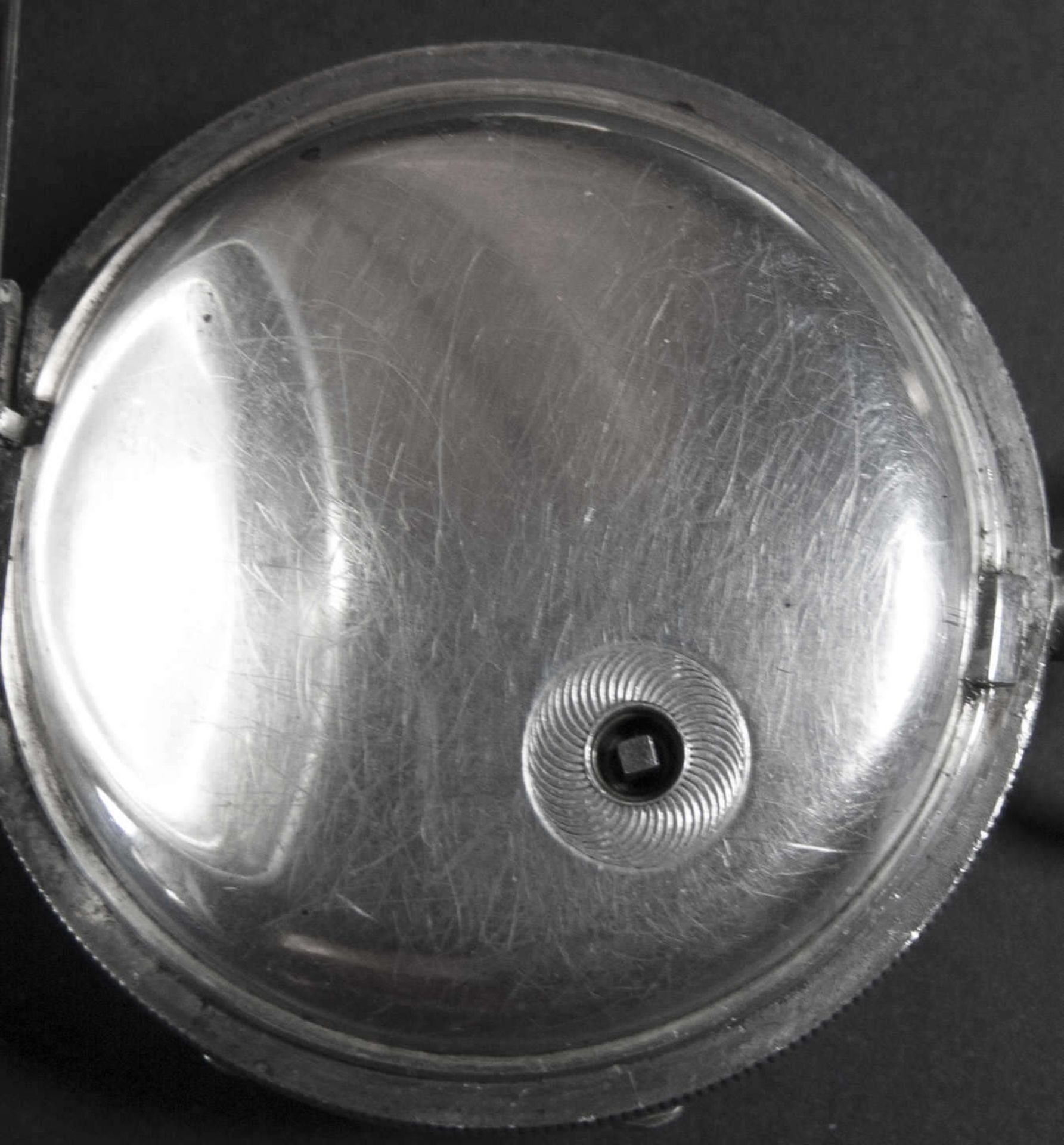 J . G. Graves Sheffield - Taschenuhr mit Schlüssel. Um 1904. Silber. Die Uhr läuft nicht an. - Image 4 of 4