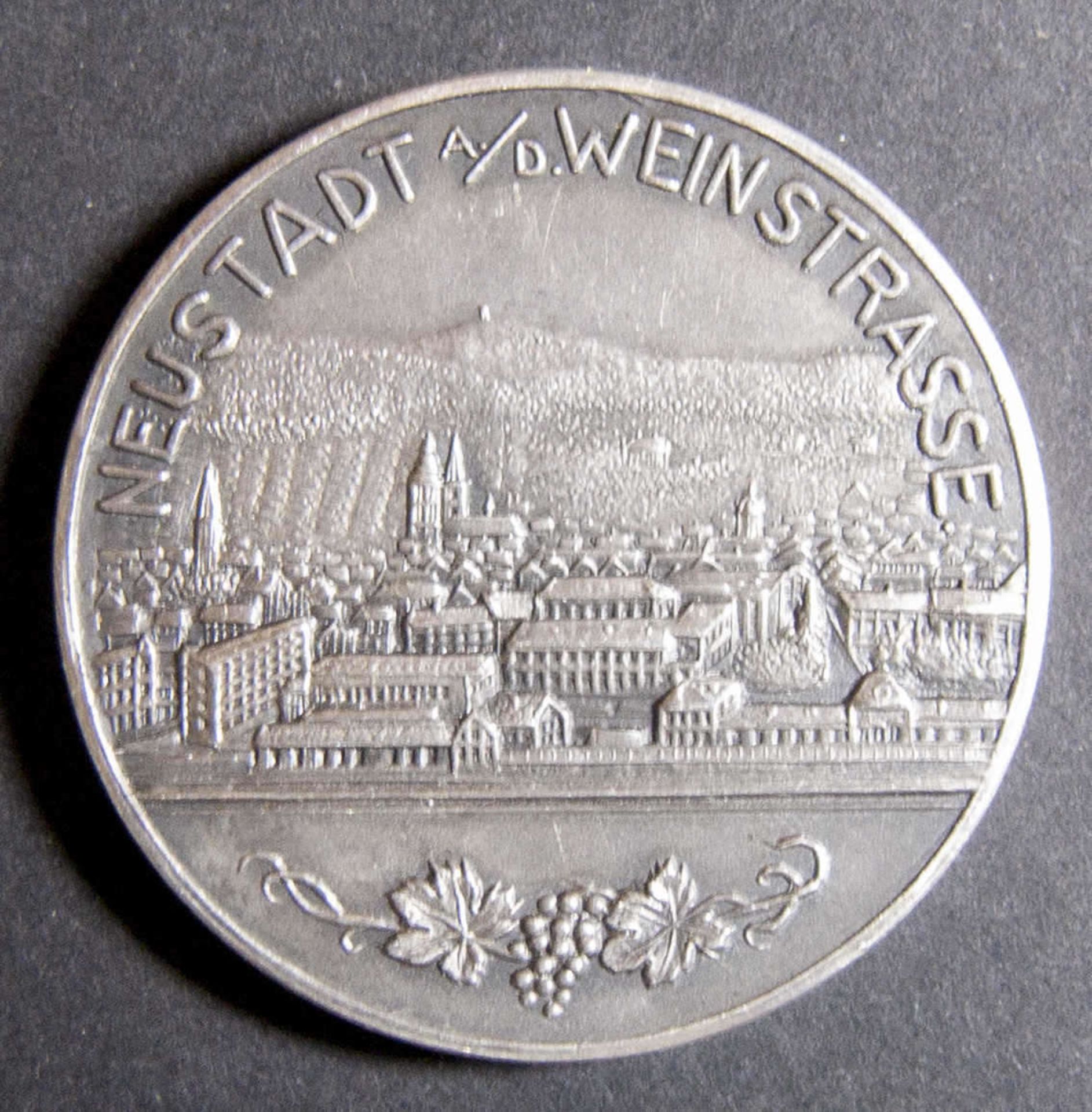 Medaille 1. Saarpfälzisches Gauschützenfest 16. - 23. August 1936. Olympiaringe über Eichenlaub - - Bild 2 aus 2