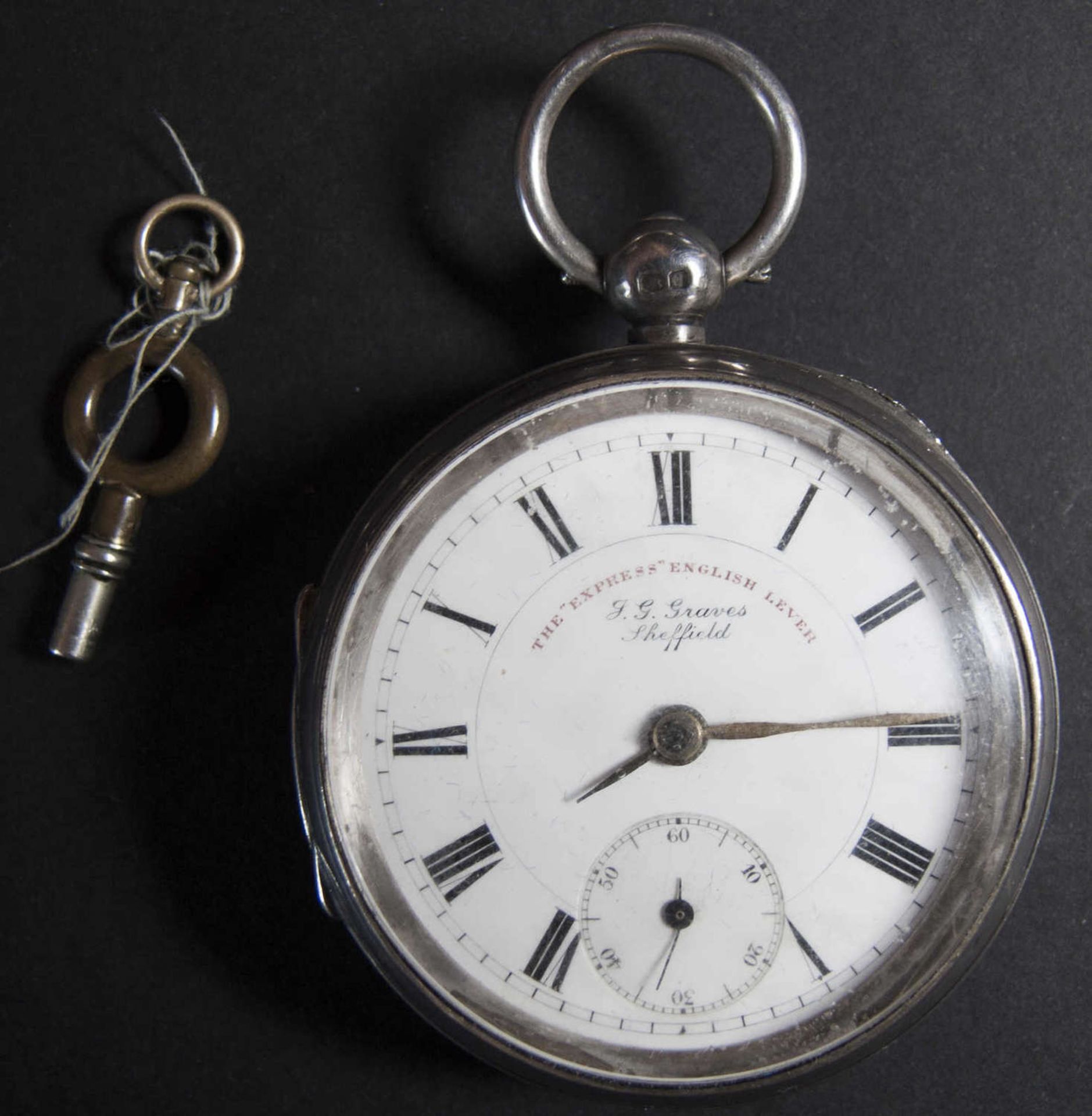 J . G. Graves Sheffield - Taschenuhr mit Schlüssel. Um 1904. Silber. Die Uhr läuft nicht an.