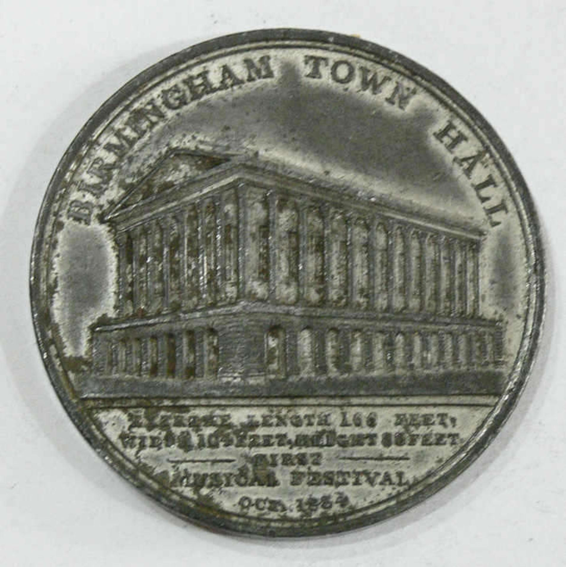 Medaille Birmingham Town Hall. Metall Durchmesser: ca. 47 mm. Medal Birmingham Town Hall. Metal
