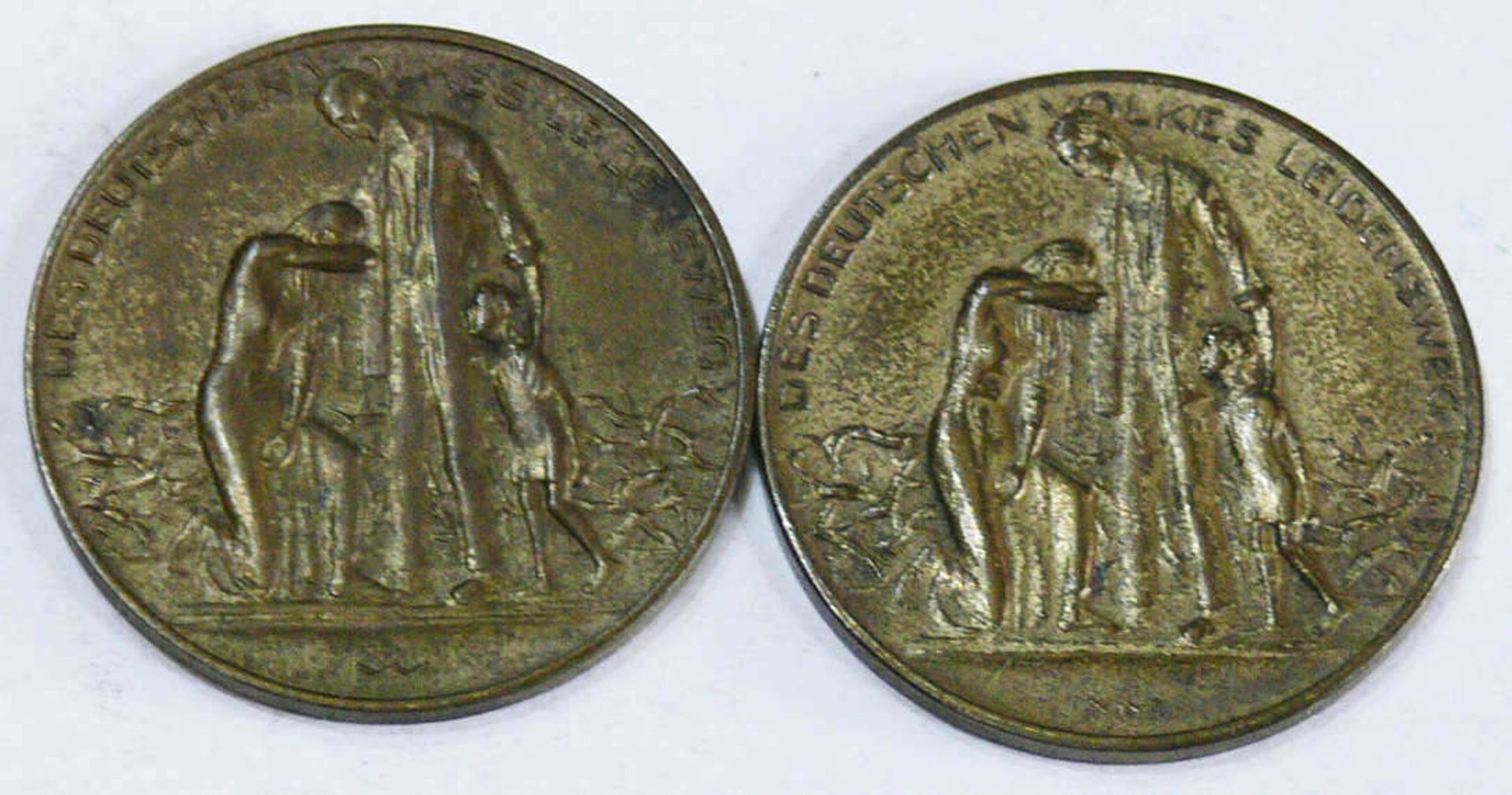 Weimarer Republik, zwei Medaillen "Des Deutschen Volkes Leidensweg". Weimar Republic, two medals
