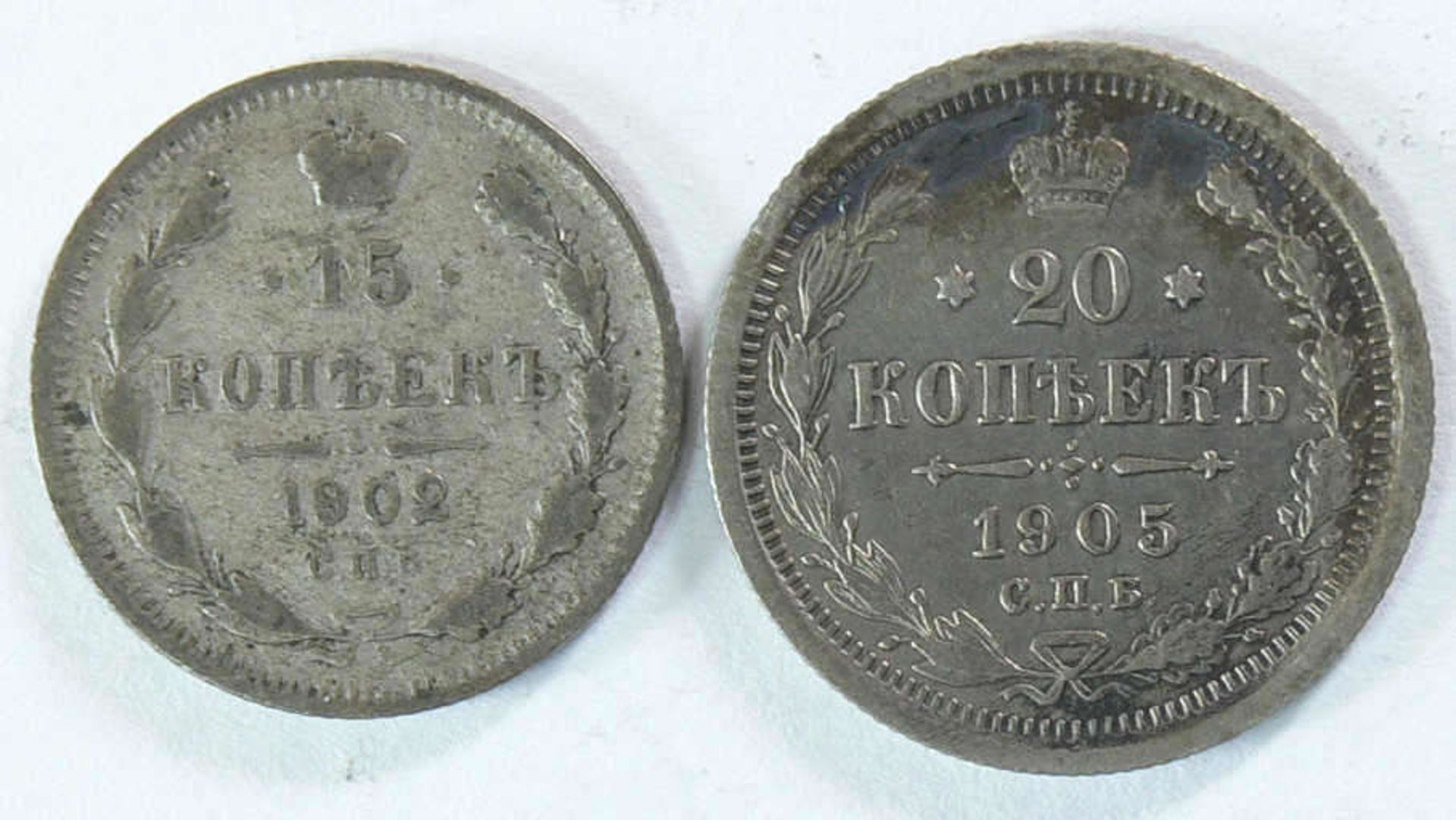 Russland 1902/05, 1 x 15 Kopeken und 1 x 20 Kopeken. Silber. Erhaltung: ss.
