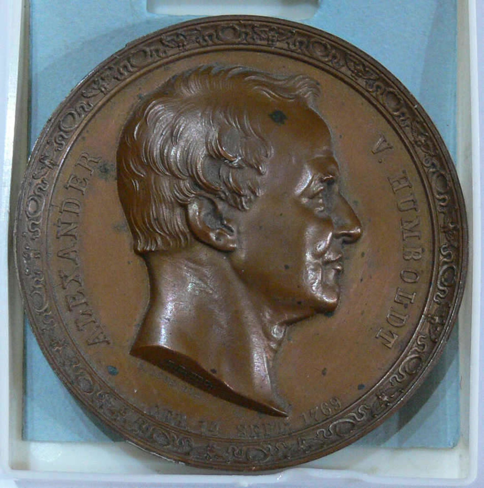 Medaille Alexander von Humboldt. Durchmesser: ca. 60 mm.