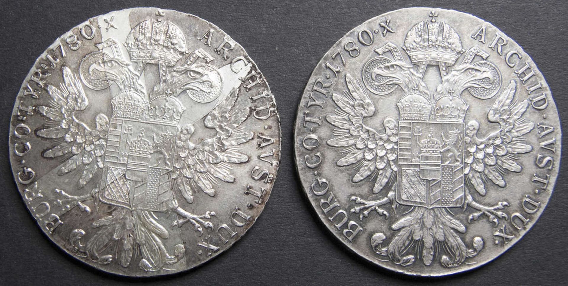 Österreich 1780, zwei Maria Theresien - Taler. Silber. Gesamtgewicht: ca. 56,2 g. - Bild 2 aus 2