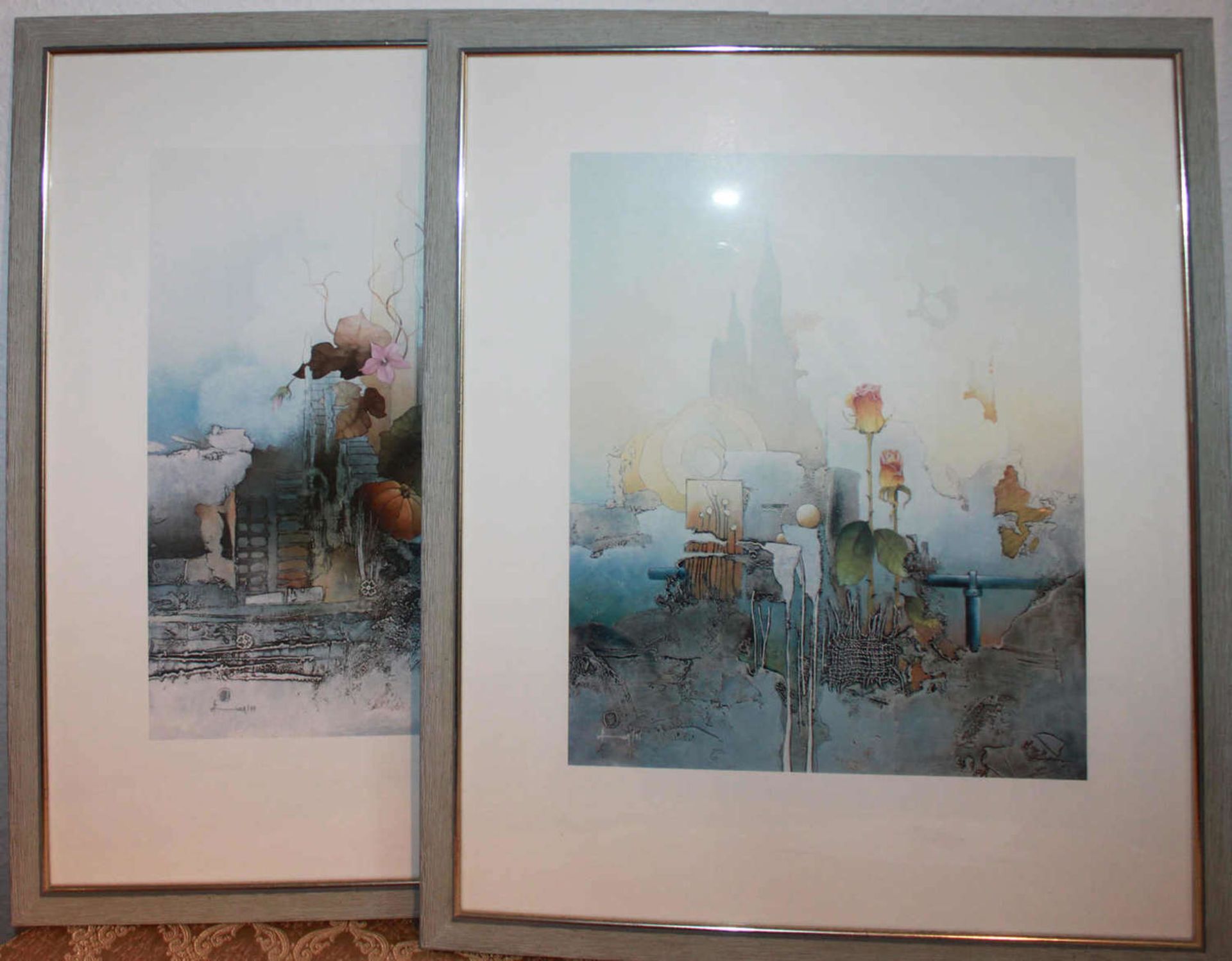 4 ausgefallene Kunstdrucke, in hochwertiger Studiorahmung hinter Glas. Maße: ca 65 cm hoch, ca 55 cm