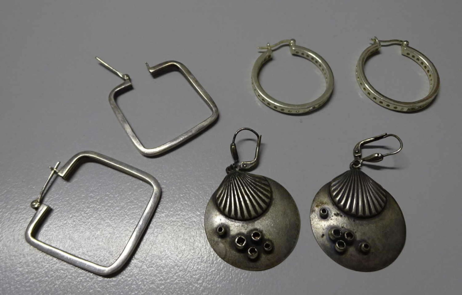 3 Paar Silber Ohrringe, versch. Modelle. Gewicht ca. 21,4g