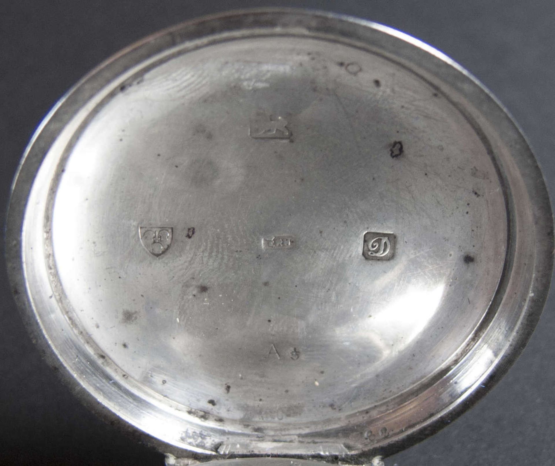 J . G. Graves Sheffield - Taschenuhr mit Schlüssel. Um 1904. Silber. Die Uhr läuft nicht an. - Image 3 of 4