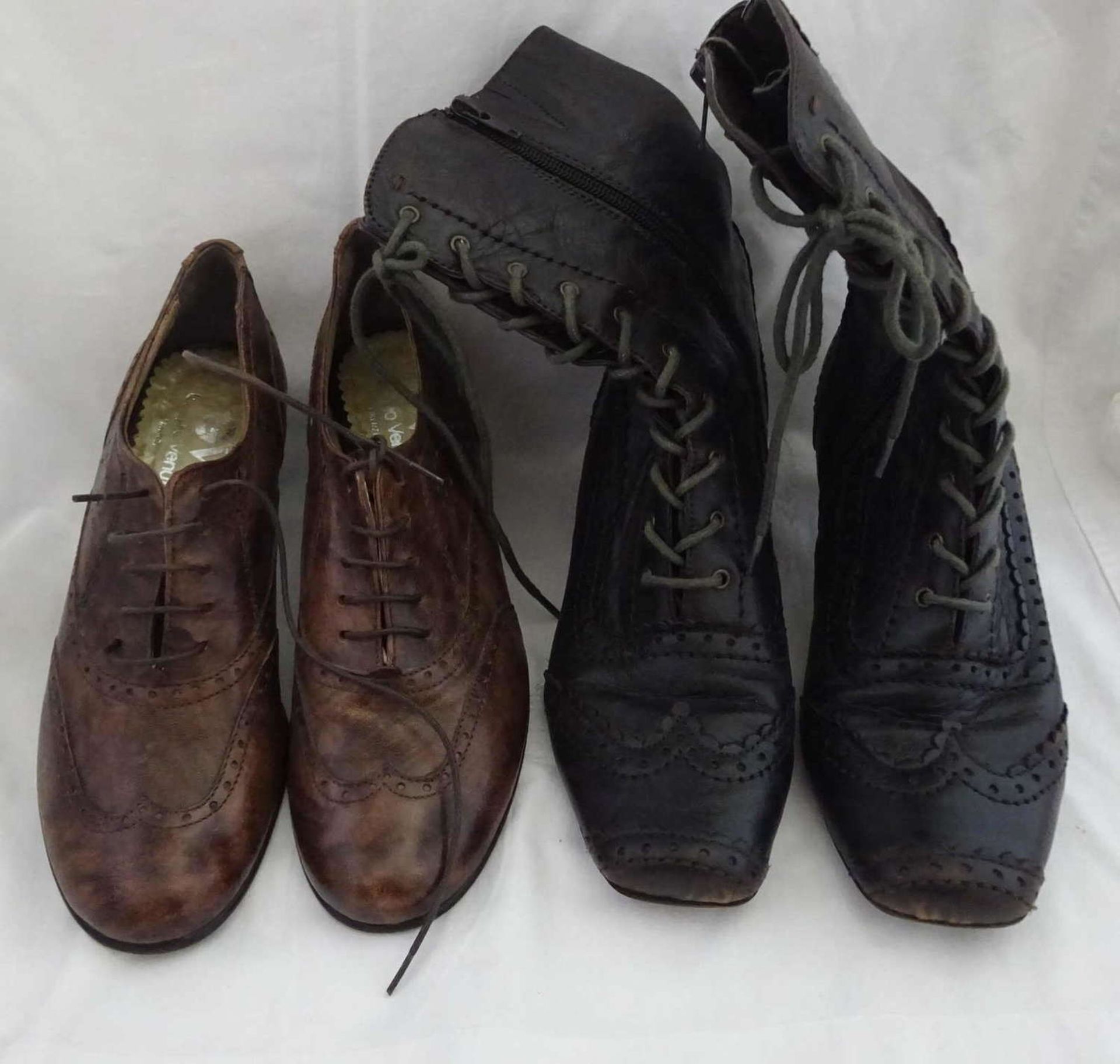 2 Paar Damenschuhe, 1 Stiefel "Barbara Heller" Größe 36, braunes Leder. 1 Stiefeletten, "Georgio