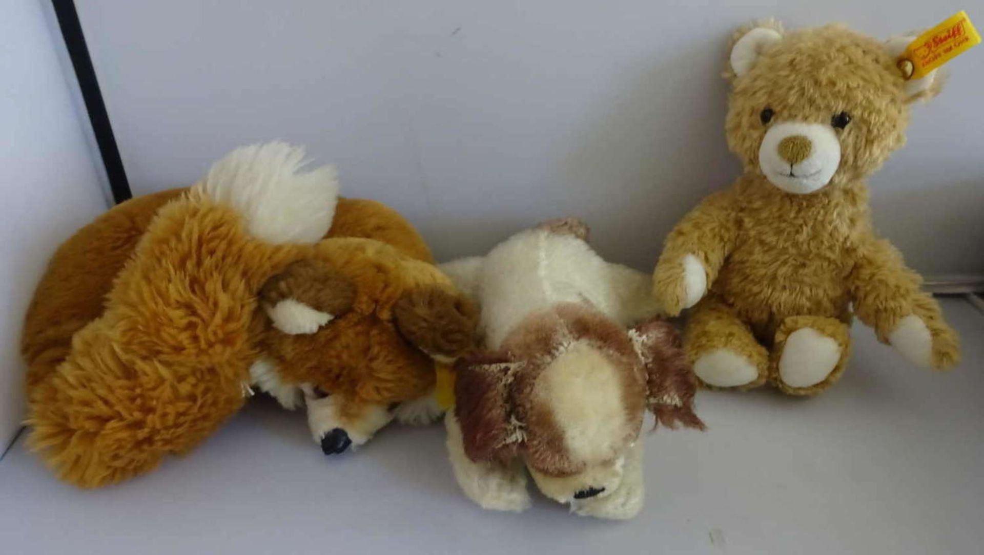 Konvolut Steifftiere, dabei Teddy (ca. 20 cm), Fuchs (ca. 30 cm) und Hund (ca. 18 cm) gebrauchter - Bild 2 aus 2