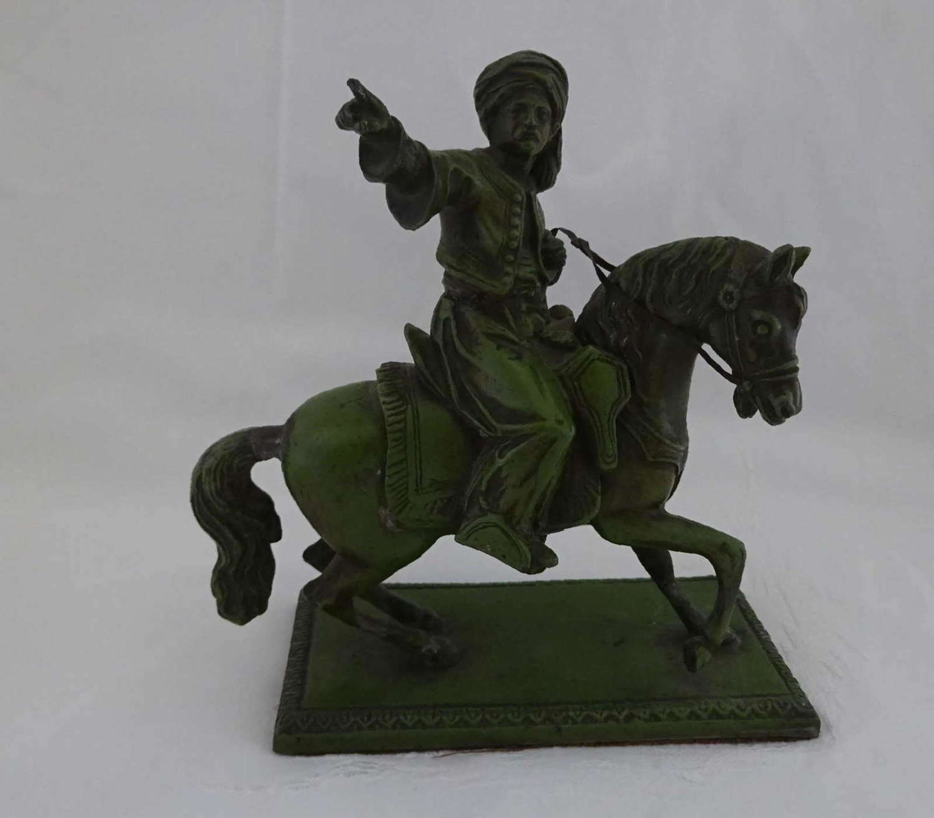 Wiener Bronze "Reiter auf Pferd", h ca. 20 cm, b ca. 15 cm, schwere Ausführung Viennese bronze "