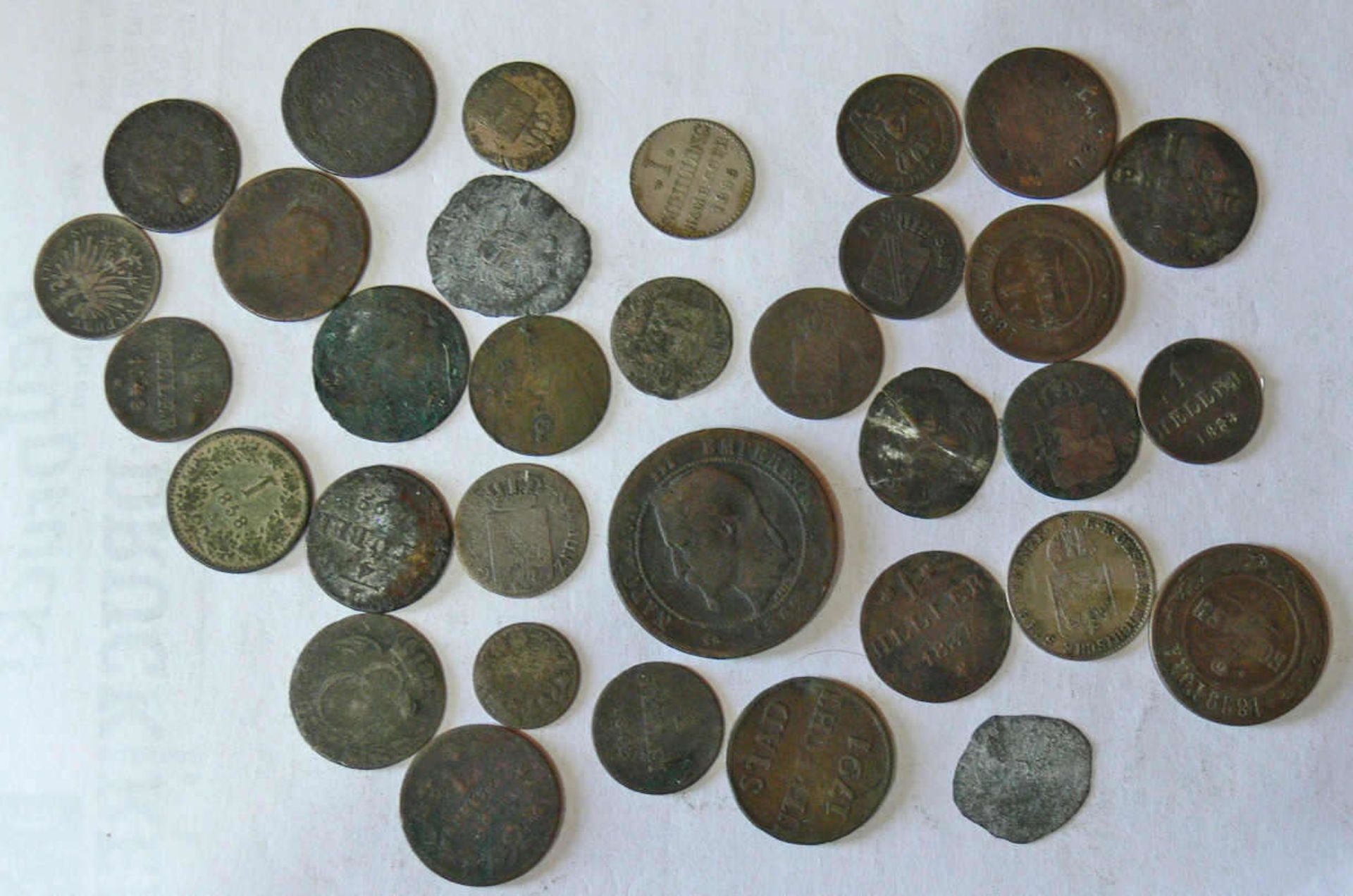 Schatztruhe, Lot Münzen aus dem 18. - 19. Jahrhundert. Über 70 Stück. Bitte besichtigen. Treasure - Bild 3 aus 3