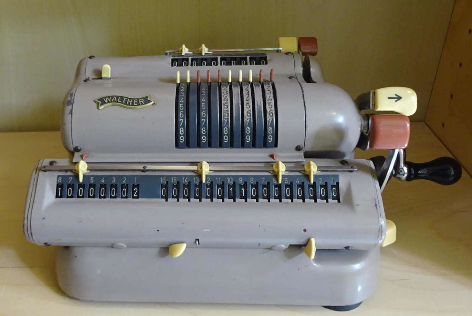 alte Rechenmaschine um 1960, Walther Büromaschinen, Mod. Nr. WSR 160 old calculating machine