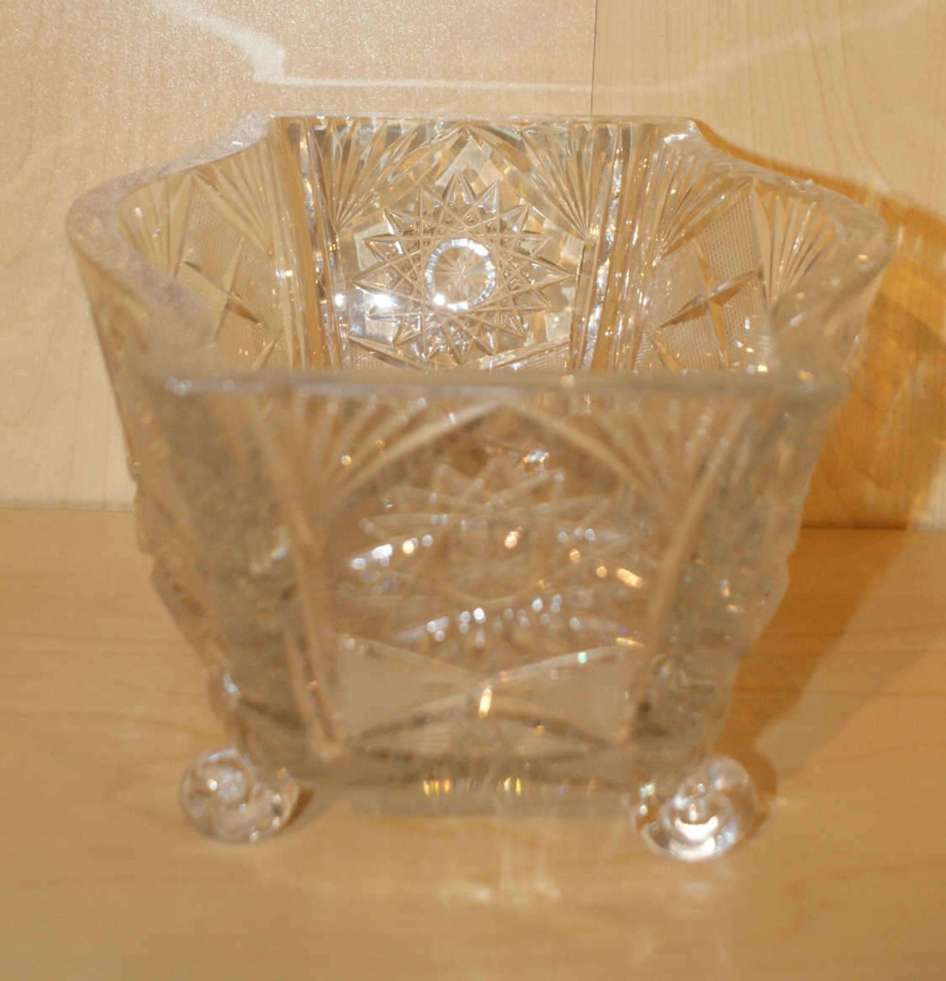 Gebäckschale aus Kristallglas, mit Sternschliff, Länge ca. 23,5 cm, Breite ca. 16 cm. Guter - Bild 2 aus 3