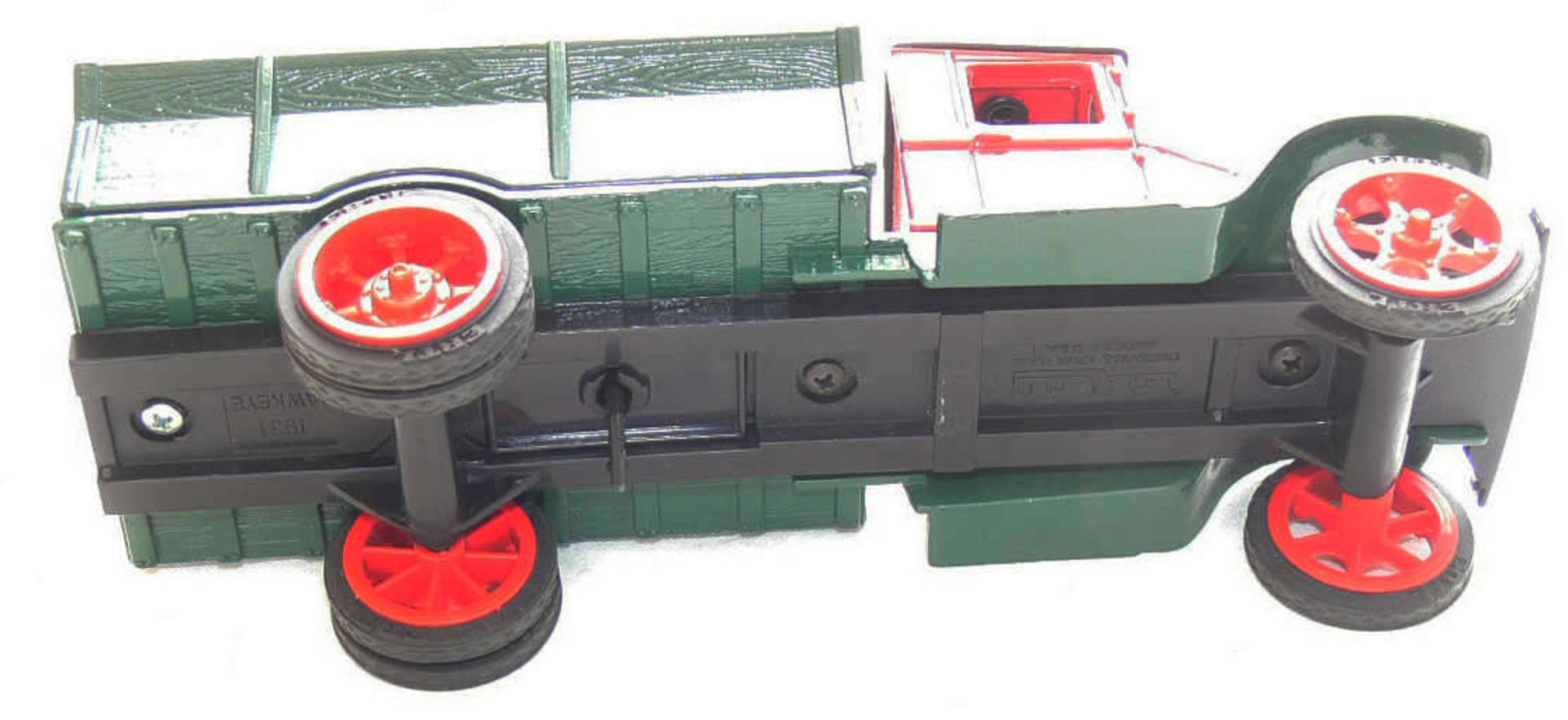 Ertl Modell - Truck Hawkeye 1931 "12 Tage bis Weihnachten". Modell 1993. Maßstab: 1:34. Ladung als - Bild 2 aus 2